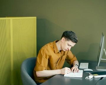 Ako štruktúrovať životopis: Sprievodca formátovaním životopisu