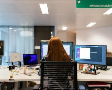 Najlepšie príklady životopisov a sprievodca písaním v oblasti strojárstva