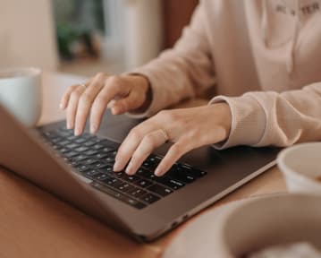 6 najlepších bezplatných tvorcov životopisov s umelou inteligenciou pre vašu žiadosť o zamestnanie