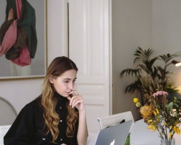 Šablóny životopisov LaTeX – pre koho, prečo a príklady